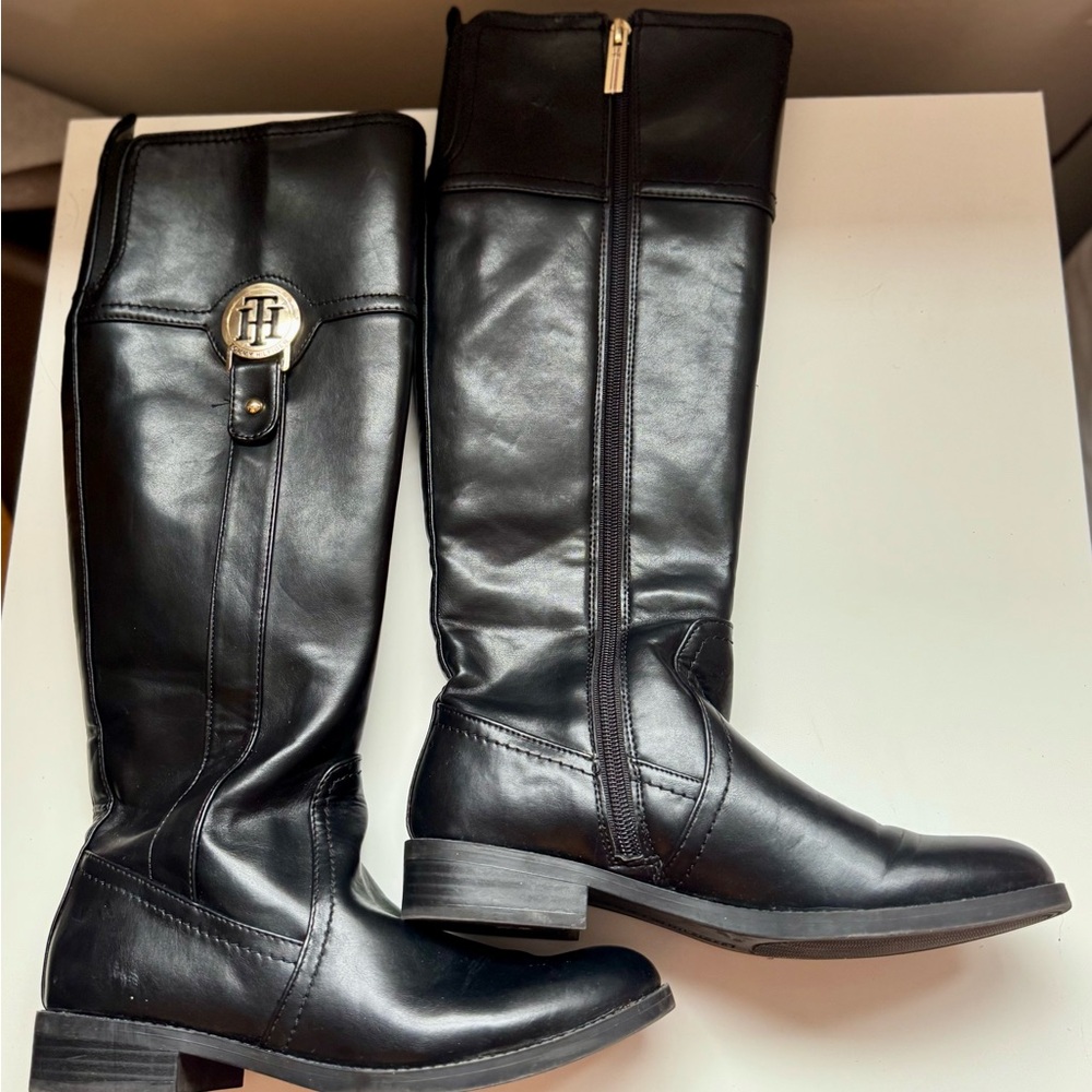 Tommy Hilfiger Knee-High Riding Boots – Black – Size 6.5